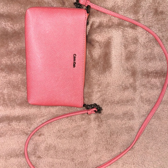 Calvin Klein CrossBody Bag - Picture 2 of 4